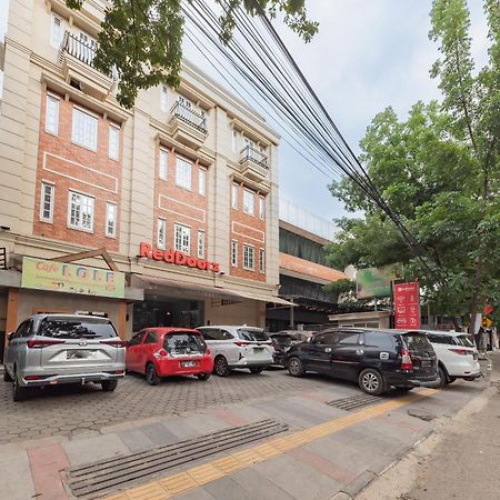 เรดดอร์ซ แอท มาลาบาร์ สตรีท Hotel บันดุง ภายนอก รูปภาพ
