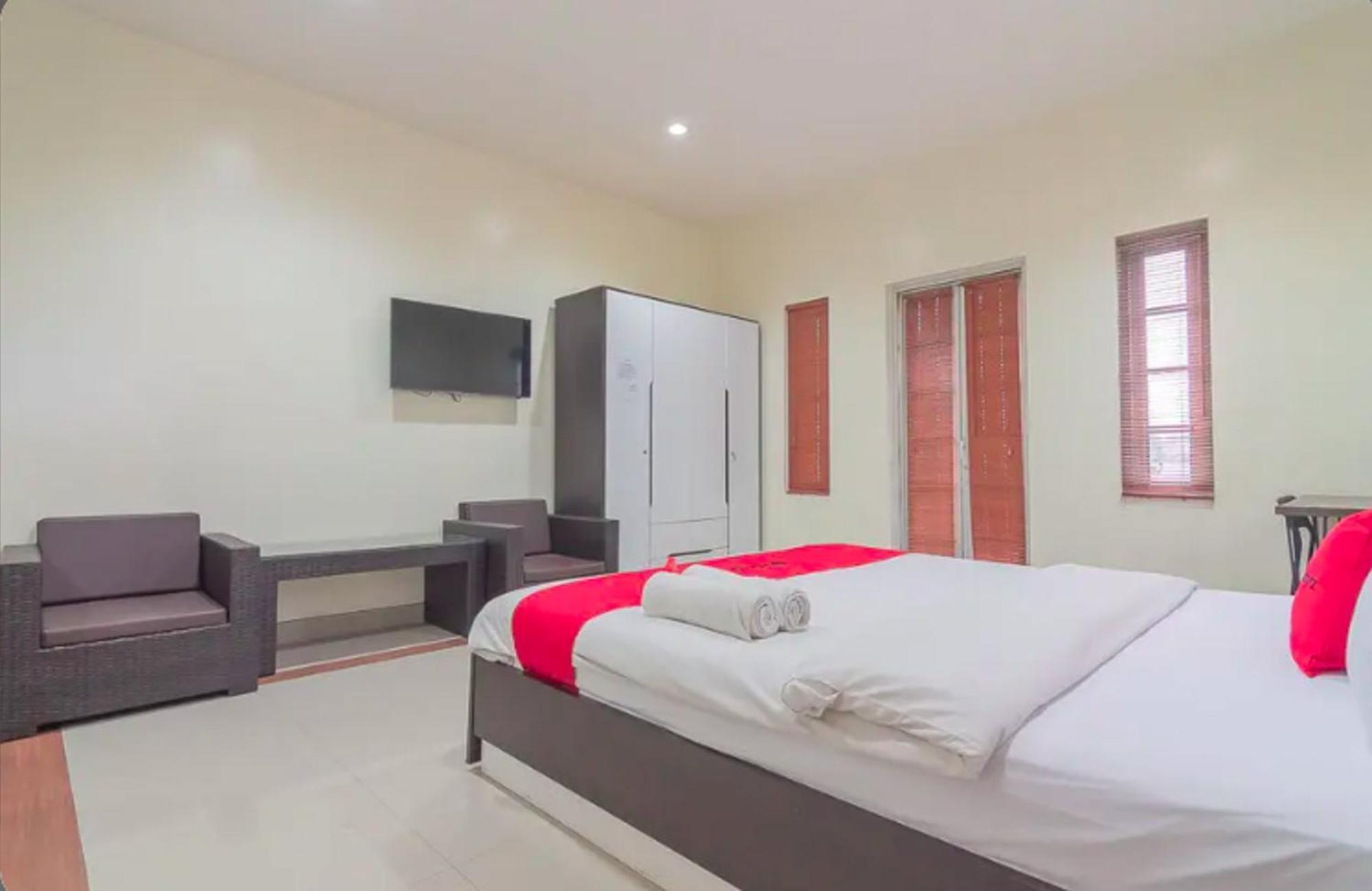 เรดดอร์ซ แอท มาลาบาร์ สตรีท Hotel บันดุง ภายนอก รูปภาพ